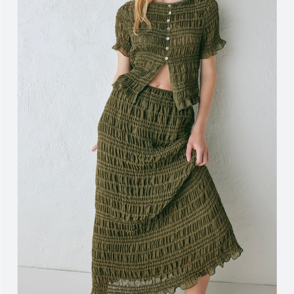 Vrg Grl Dresses & Skirts - VRG GRL- olive smocked top and skirt